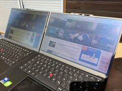 IPS (till vänster) jämfört med OLED (till höger)
