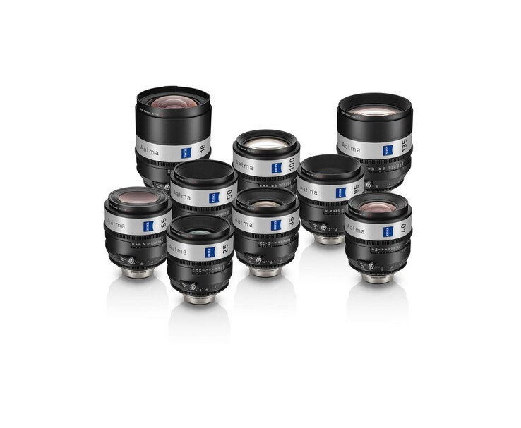 Zeiss Aatma fullformat T1.5 prime-objektivserie för film visar nio objektiv från 18 mm till 135 mm
