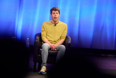 Sam Altman har förespråkat en &quot;sammansmältning&quot; mellan människor och maskiner. (Bildkälla: Jared Charney, MIT)