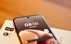 Skärmen på Motorola Edge 70 Pro är mycket skarp och ljus.