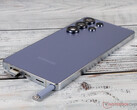 Galaxy S26 Ultra förväntas inte representera det steg från äldre modeller som Samsung-fans kanske har hoppats på, Galaxy S25 Ultra på bilden. (Bildkälla: Notebookcheck)