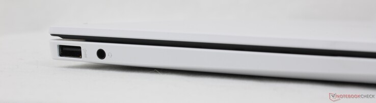 Vänster: USB-A (5 Gbps), 3,5 mm headset