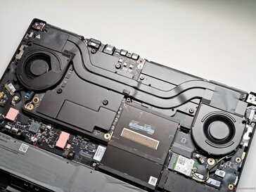 ...men svag och högljudd kylenhet.