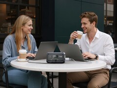Bluettis Elite 10 Mini Power Station (bilden) har lanserats med rabatt i Europa. (Bildkälla: Bluetti)