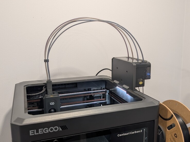 Fyra PTFE-tunnor som ansluter Canvas-systemet till hotend.