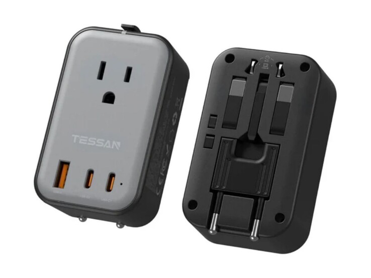 Tessans ultratunna universella reseadapter PD 20W. (Bildkälla: Tessan)