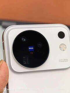 Närbild på kameraplattformen på den kommande Vivo X500