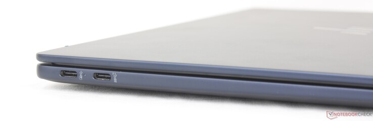 Vänster: USB-C 4.0 (40 Gbps) med DisplayPort + Power Delivery, USB-C 3.2 (10 Gbps) med DisplayPort + Power Delivery