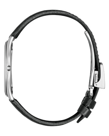 (Bildkälla: @plus9time på Instagram)