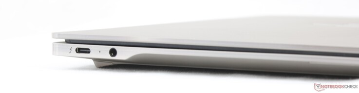 Vänster: USB-C Thunderbolt 4 med DisplayPort 2.1 + Power Delivery 3.1, 3,5 mm-uttag för hörlurar
