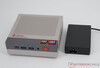 Acemagic Retro X3 med strömförsörjning (19 V; 6,32 A)
