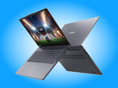 IdeaPad Slim 16IWC11 finns i färgerna Cosmic Blue och Luna Grey.