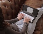 Zerowriter Fold är en digital skrivmaskin med e-bläckdisplay