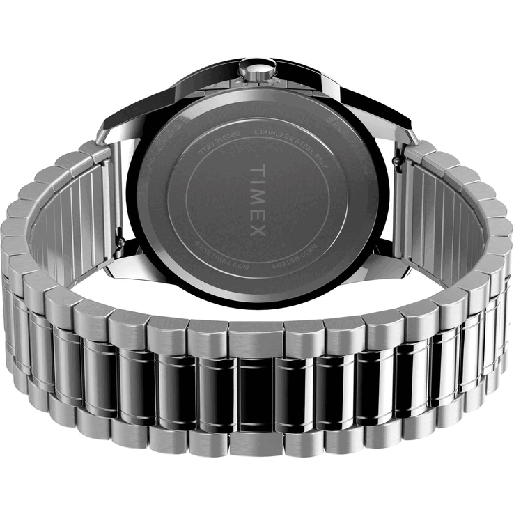 The Timex Main Street Round TWG027900JQ comes with a stainless steel bracelet
