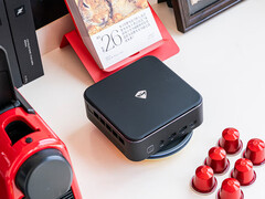 Machenike GTR mini PC finns också tillgänglig med AMD Ryzen 7 H 255. På bilden: en kampanjbild av systemet. (Bildkälla: Machenike)