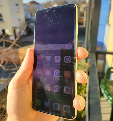 Huawei P50 Pocket smartphone recension