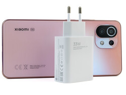 33-watt-laddare ingår i lådan till Xiaomi 11 Lite 5G NE