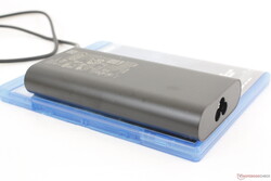 165 W USB-C nätadapter