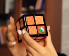 WOWCube har 24 små skärmar och levereras med ett gäng pusselspel (Bildkälla: Cubios)