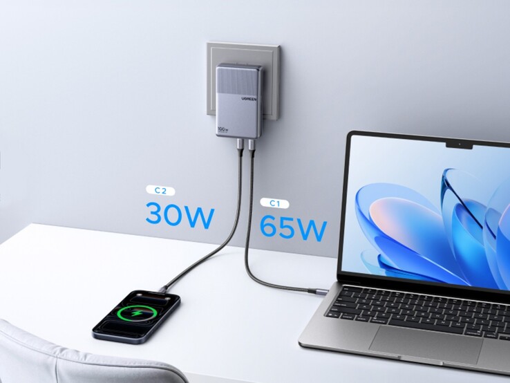 Den smidiga Ugreen Nexode Air 100W laddar två enheter.