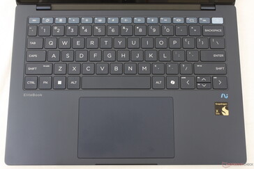 Första raden av tangenter har en annan färg än resten för att hjälpa till att visuellt skilja modellen från andra i EliteBook-serien