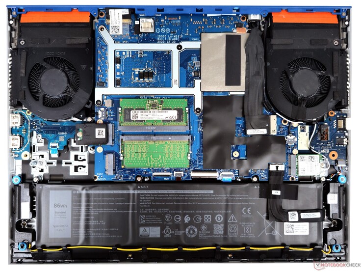 Dell G15 5530: Internt