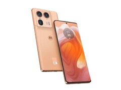 Motorola Edge 50 Ultra (bilden) kanske inte får en efterföljare förrän nästa år. (Bildkälla: Motorola)