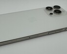 En prototyp av iPhone med taptiska knappar. (Bildkälla: Apple Insider)
