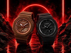 Casio G-Shock GMA-P2110B-1A och G-Shock GMA-P2110B-5A (från höger till vänster)
