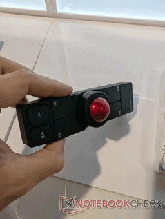 Keychron Trackball svart. (Bildkälla: Notebookcheck/Stephen Pereyra)