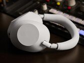 Sony har återgått till en vikbar formfaktor för sina senaste hörlurar i WH-1000X-serien. (Bildkälla: Sony)