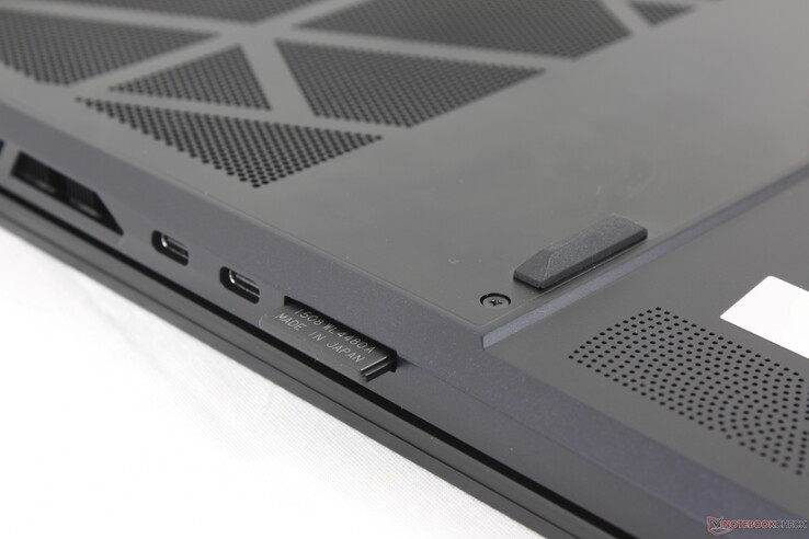 SD-kortläsaren är inte fjäderbelastad