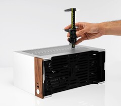 Noctua litar inte på chassitillverkarna när det gäller det tillgängliga utrymmet för fläktar.