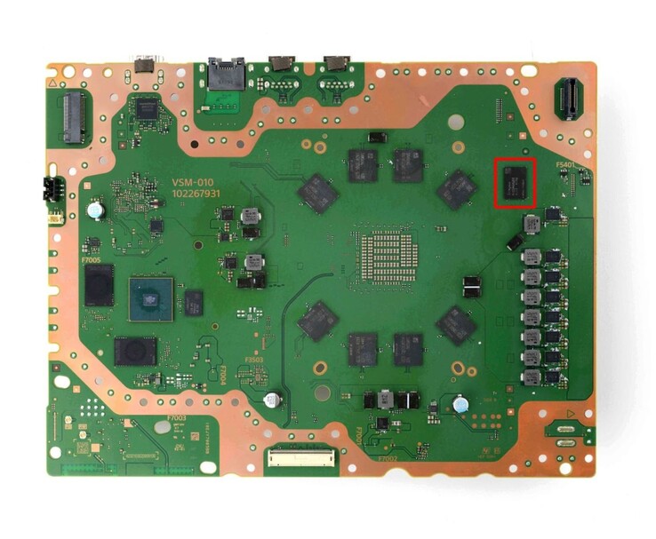 PlayStation 5 Pro-moderkort som visar AMD APU (Bildkälla: iFixit)