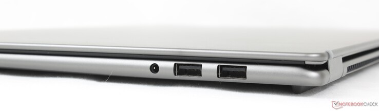 Höger: 3,5 mm headset, 2x USB-A 3.2 Gen. 1