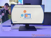 Asus ExpertCenter P600 AiO kan konfigureras med en CPU med upp till 50 TOPs NPU. På bilden: 27-tumsmodellen. (Bildkälla: Notebookcheck)