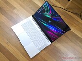 Test: 2020 Razer Blade 15 Base Model - Uppdatering med 10:e Generationens Intel Comet Lake-H (Sammanfattning)