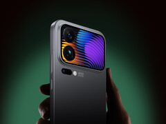 Xiaomi 17 Pro Max uppges ha ett teleobjektiv med en bländare på f/2.6. På bilden: baksidan av 17 Pro-serien. (Bildkälla: Xiaomi - redigerad)