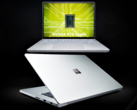 Surface Laptop Ultra i Platinum (den andra färgen heter Nightfall).