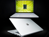 Surface Laptop Ultra i Platinum (den andra färgen heter Nightfall).