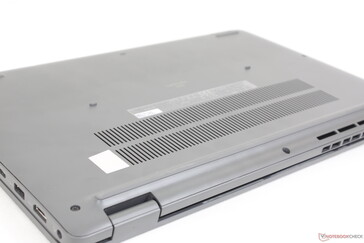 Övergripande mått och vikt är mycket lika Asus ExpertBook L1 och HP ProBook 440 G9