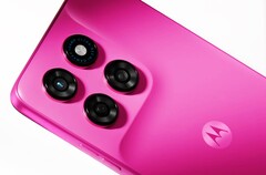 Den Moto G47 som visas här får snart en systermodell med större batteri.
