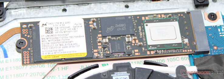 En PCIe 4 SSD fungerar som systemets enhet.