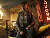 Lucia från GTA 6 avbildad bredvid en motorcykel