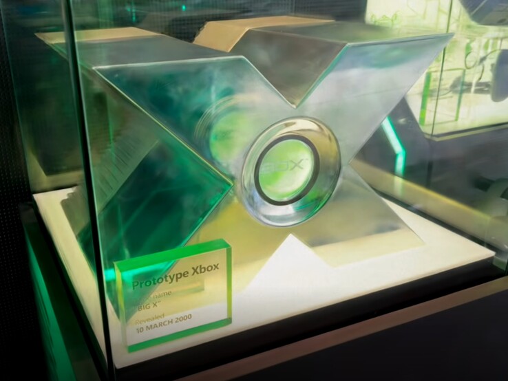 Den ursprungliga Xbox-prototypen "Big-X" (Bildkälla: Macho Nacho Productions via YouTube)