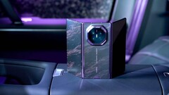 Den som vill importera en Huawei Mate XT2 från Kina måste räkna med vissa begränsningar och lägga ut en hel del pengar.