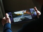 Den nya MSI Claw 8 EX AI+ har en förfinad och mer ergonomisk design.
