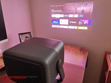 Den typiska startskärmen för AndroidTV