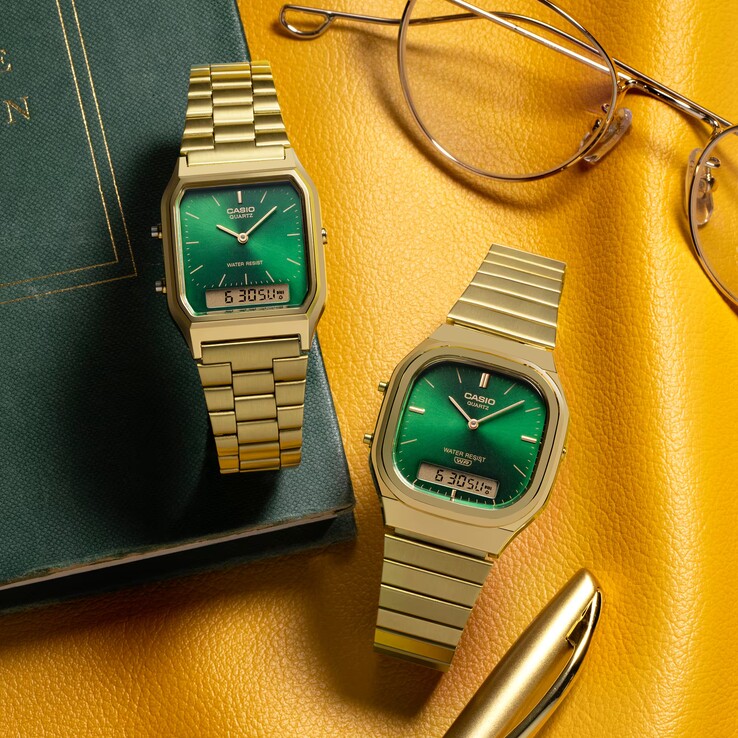 Casio AQ-230GA-3AMQY och AQ-240EG-3A (från vänster till höger)