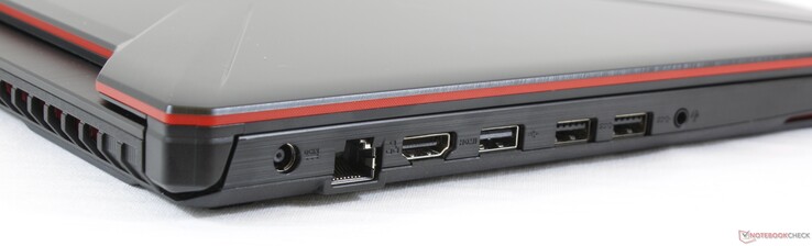 Vänster: AC-adapter, Gigabit RJ-45, HDMI 2.0, USB 2.0 Typ A, 2x USB Typ A 3.1 Gen. 1, 3.5 mm kombinerat ljud
